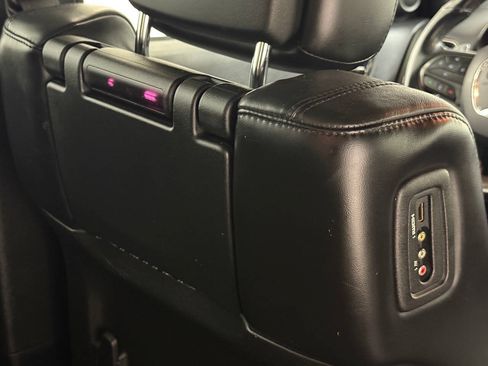 Used 2019 Dodge Durango R/T w/ Blacktop Package AWD/4WD image 33