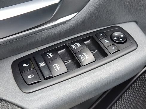 Certified 2021 RAM 1500 Big Horn image 18