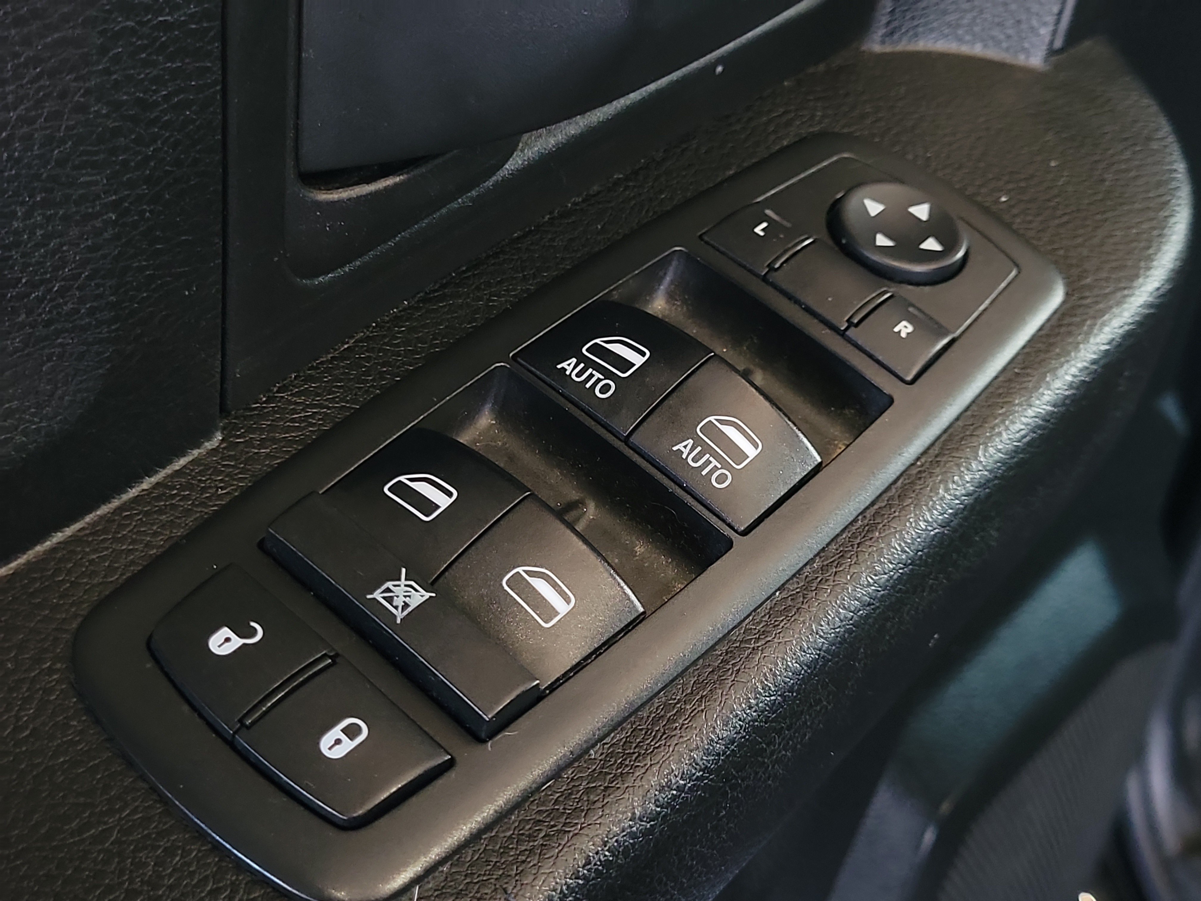 Used 2019 RAM 1500 Express AWD/4WD image 14