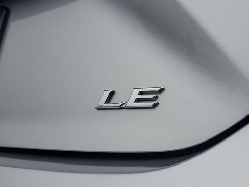 Certified 2025 Toyota Camry LE image 7