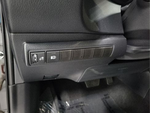 Certified 2025 Toyota Corolla SE FWD image 13