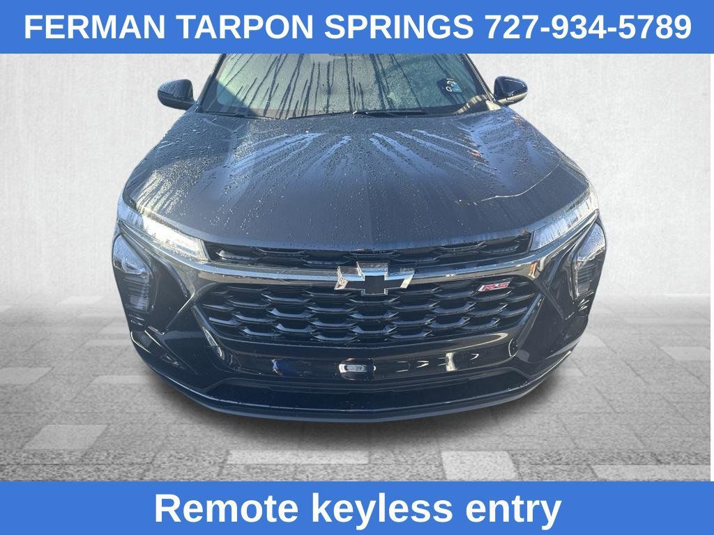 Certified 2024 Chevrolet Trax RS w/ Sunroof Package FWD image 9