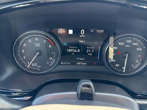Certified 2025 Cadillac XT6 Premium Luxury w/ Platinum Package AWD/4WD image 28