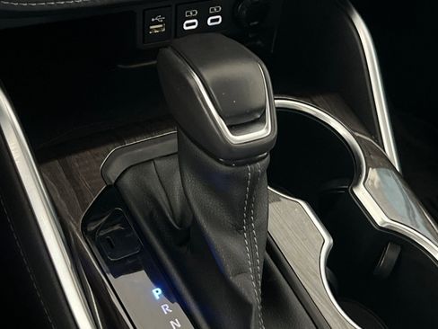 Used 2023 Toyota Highlander Limited image 20