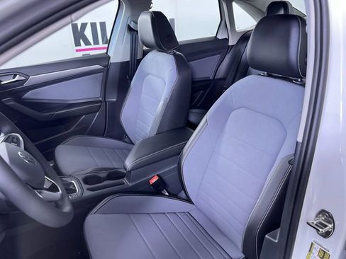 New 2026 Volkswagen Jetta SE image 11
