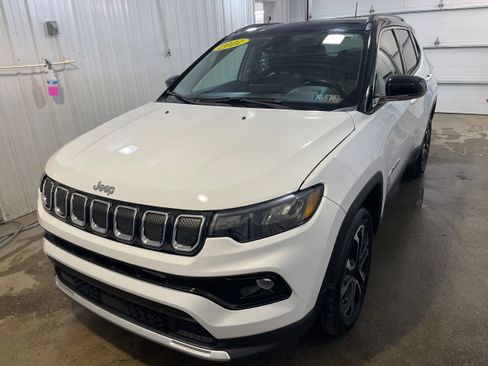 Used 2022 Jeep Compass Limited w/ Sun and Sound Group image 4
