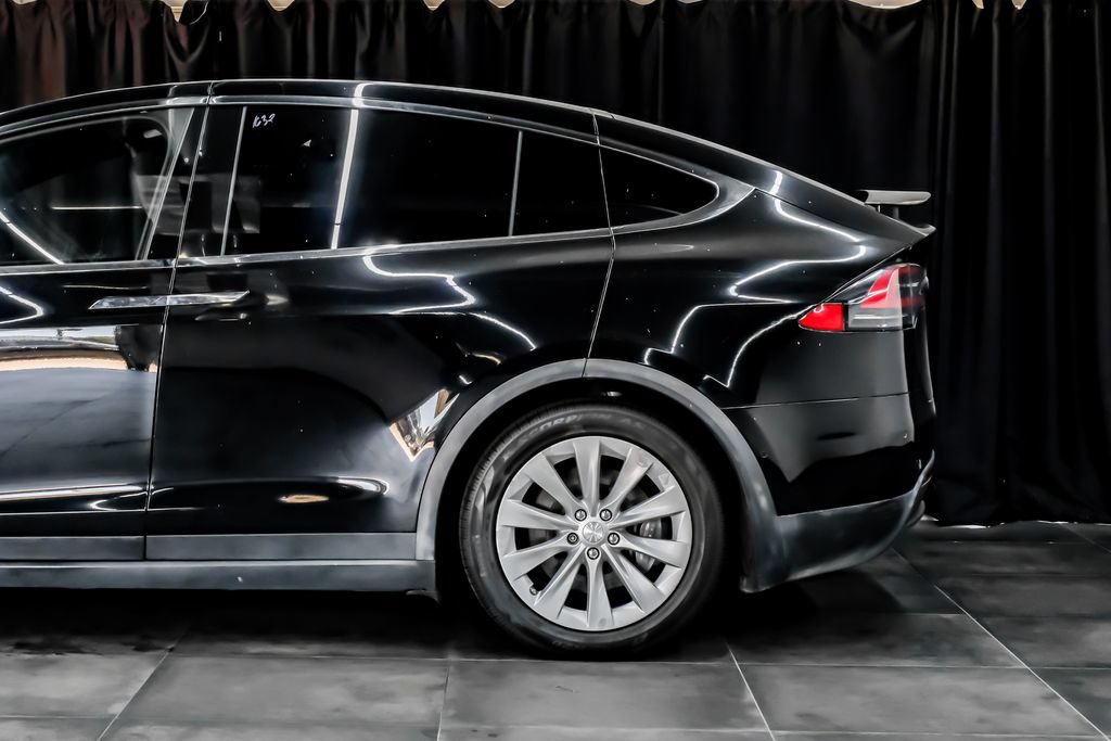 Used 2020 Tesla Model X Long Range AWD/4WD image 14