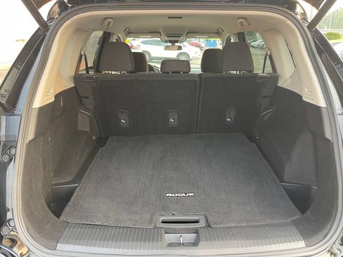 Used 2024 Nissan Rogue SV AWD/4WD image 24