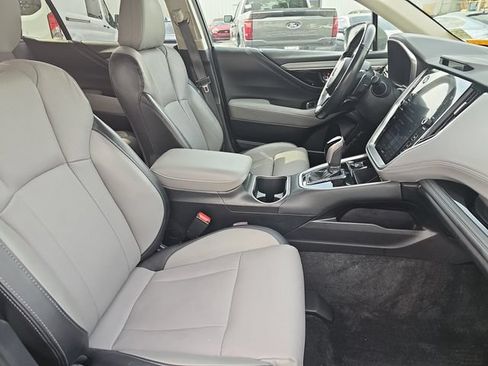 Used 2024 Subaru Outback Limited AWD/4WD image 12