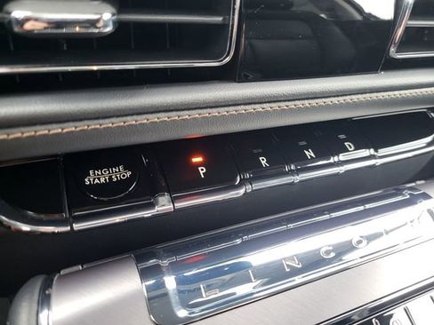 New 2026 Lincoln Aviator AWD image 22