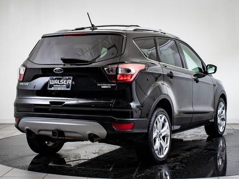 Used 2018 Ford Escape Titanium image 7