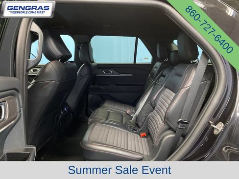 Used 2025 Ford Explorer ST-Line w/ ST-Line Street Pack AWD/4WD image 26