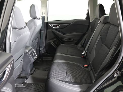 Used 2024 Subaru Forester Premium image 36