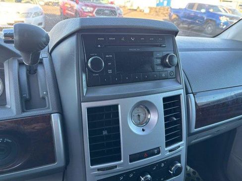 Used 2010 Chrysler Town & Country Touring w/ Family Value Group image 8