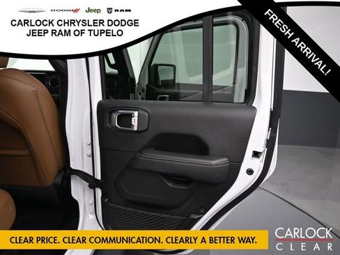 Used 2021 Jeep Wrangler Sahara image 34