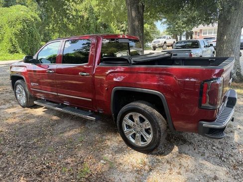Used 2018 GMC Sierra 1500 SLT w/ Enhanced Driver Alert Package RWD image 2