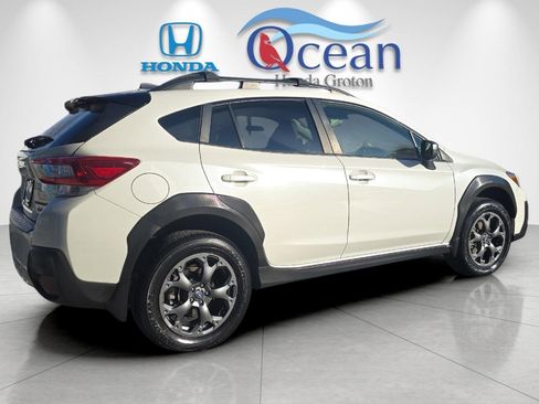 Used 2022 Subaru Crosstrek 2.5i Sport w/ Moonroof Package image 3