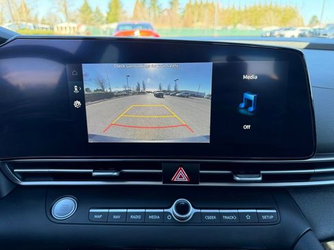 Used 2023 Hyundai Elantra SEL w/ Convenience Package image 24