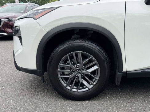 Used 2024 Nissan Rogue S AWD/4WD image 11