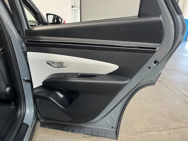 Used 2024 Hyundai Tucson SE FWD image 16