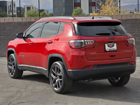 New 2026 Jeep Compass Latitude image 9