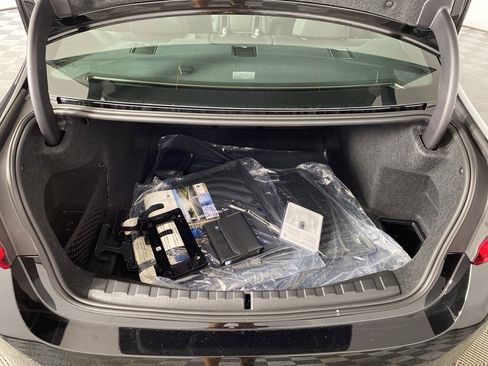 New 2025 BMW 330i xDrive Sedan w/ Convenience Package image 28