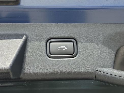 Used 2023 Hyundai Tucson Limited w/ Cargo Package FWD image 7