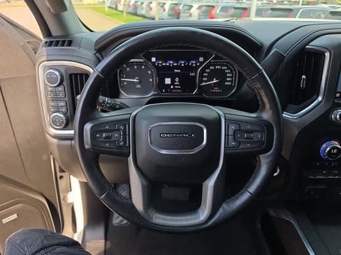 Used 2022 GMC Sierra 1500 Denali w/ Driver Alert Package II AWD/4WD image 12