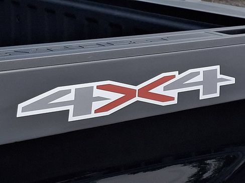 Used 2022 Chevrolet Silverado 1500 RST AWD/4WD image 30