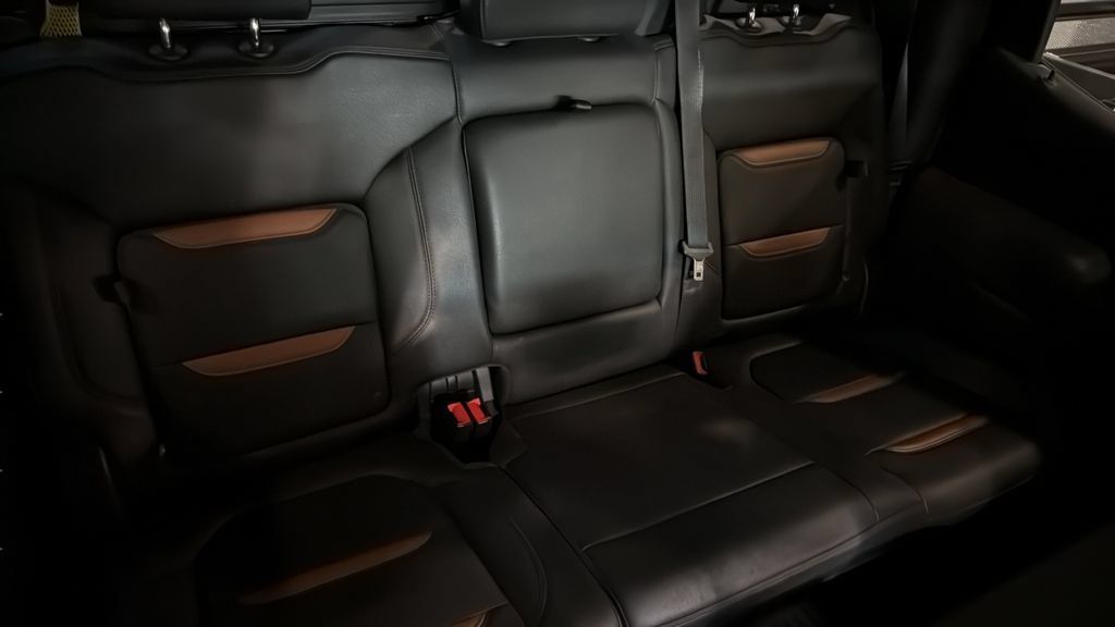 Used 2021 GMC Sierra 1500 AT4 w/ AT4 Carbonpro Edition AWD/4WD image 12