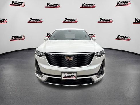 Used 2021 Cadillac XT6 Premium Luxury image 2