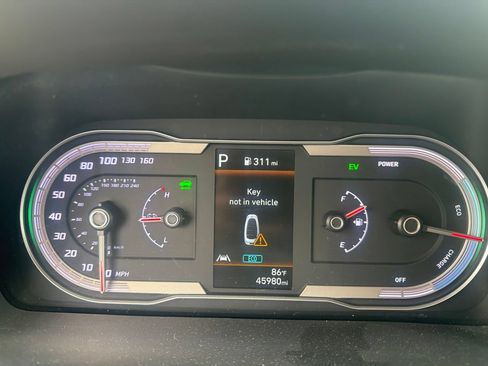 Used 2022 Hyundai Tucson Blue AWD/4WD image 8