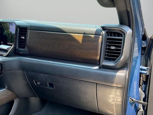 Used 2024 Chevrolet Silverado 3500 High Country w/ High Country Premium Package AWD/4WD image 22