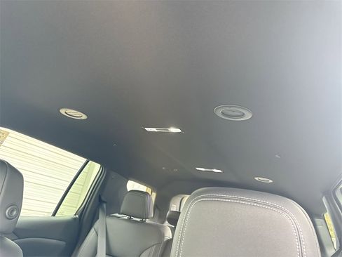 New 2026 Chevrolet Traverse LT image 20