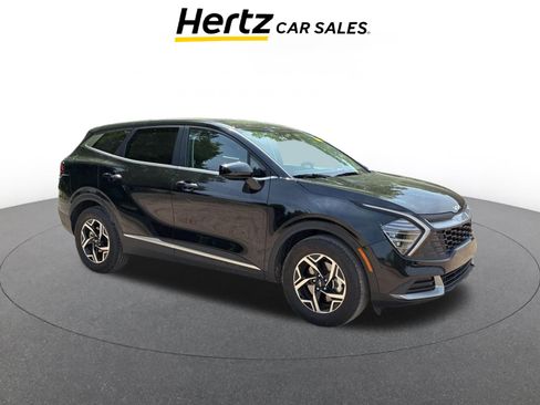 Used 2025 Kia Sportage LX image 1