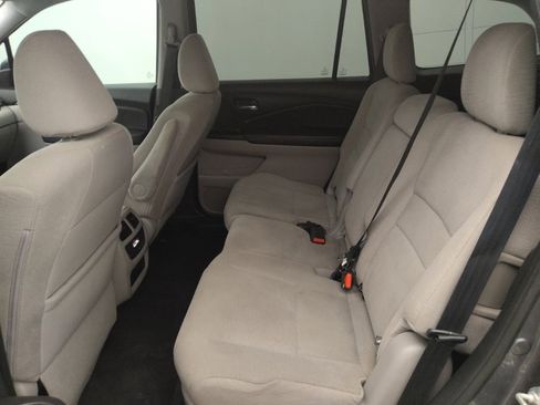 Used 2016 Honda Pilot EX image 18