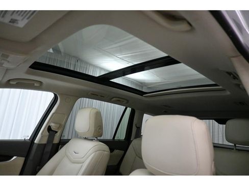 Used 2020 Cadillac XT6 Premium Luxury image 11