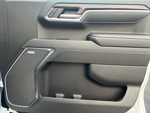 Used 2022 GMC Sierra 1500 SLT w/ SLT Premium Plus Package image 25