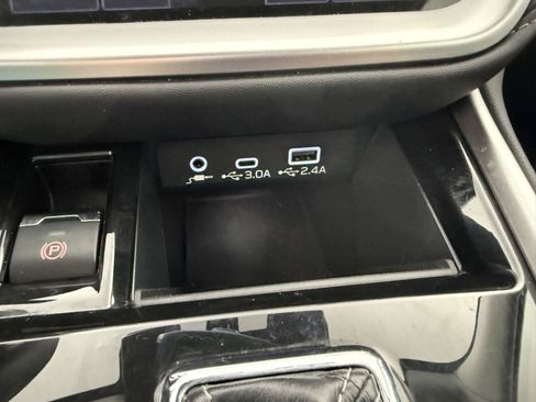 Certified 2024 Subaru Outback Premium AWD/4WD image 13