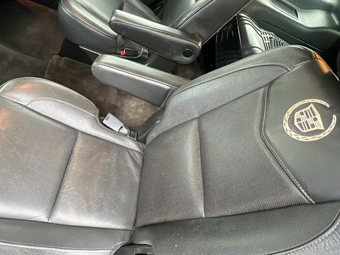 Used 2012 Cadillac Escalade Platinum image 16