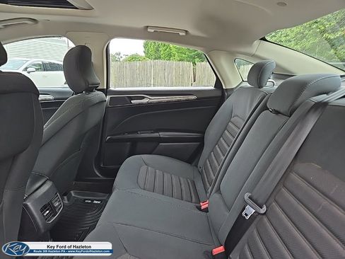 Used 2019 Ford Fusion SE FWD image 40