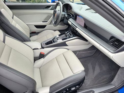 Certified 2025 Porsche 911 Carrera image 27