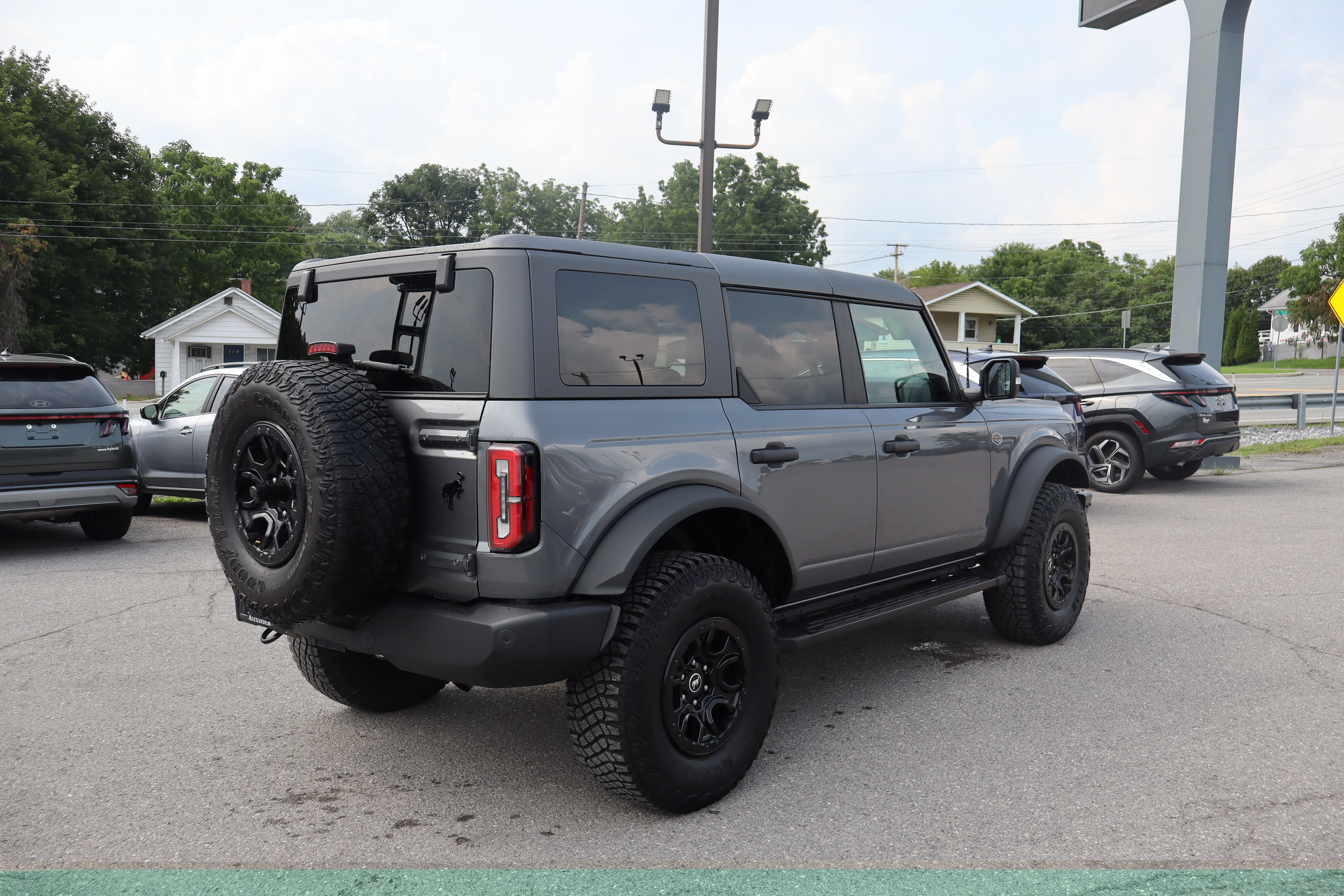 Used 2024 Ford Bronco Wildtrak AWD/4WD image 3