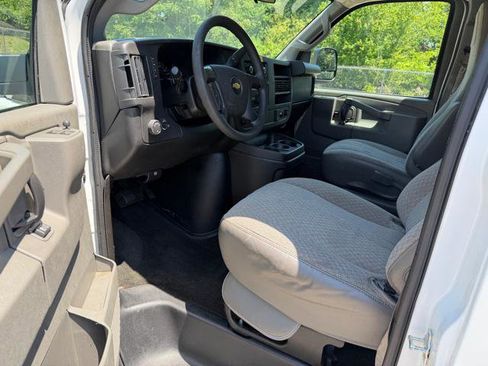 Used 2016 Chevrolet Express 3500 LT w/ LT Preferred Equipment Group RWD image 29
