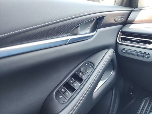 Used 2023 INFINITI QX60 Sensory w/ Vision Package FWD image 13
