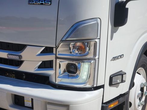 New 2024 Chevrolet Low Cab Forward RWD image 15