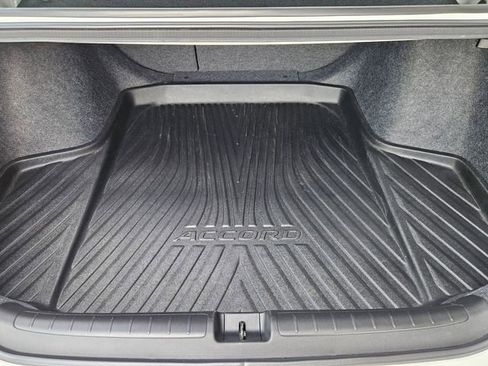 Used 2021 Honda Accord EX-L image 25