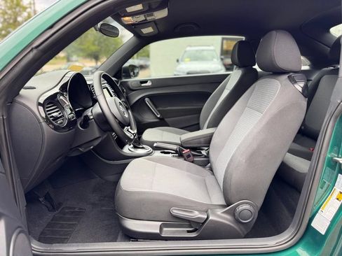 Used 2018 Volkswagen Beetle 2.0T S FWD image 18