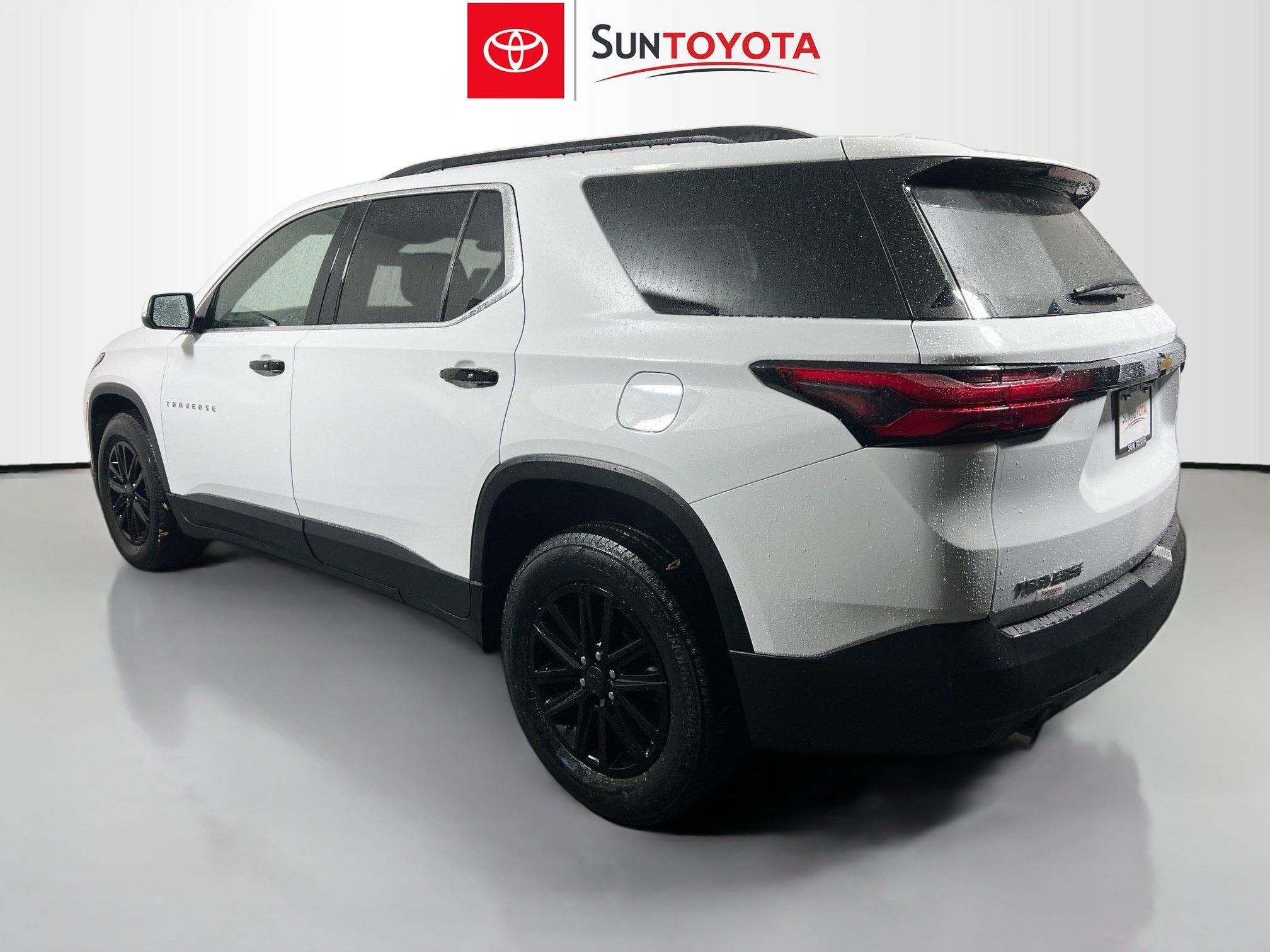 Used 2023 Chevrolet Traverse LT FWD image 6