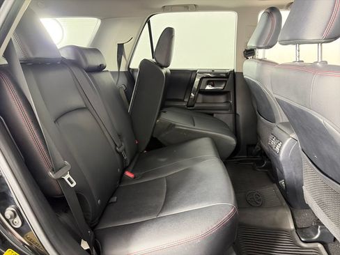 Used 2020 Toyota 4Runner TRD Off-Road Premium w/ Moonroof Package AWD/4WD image 28